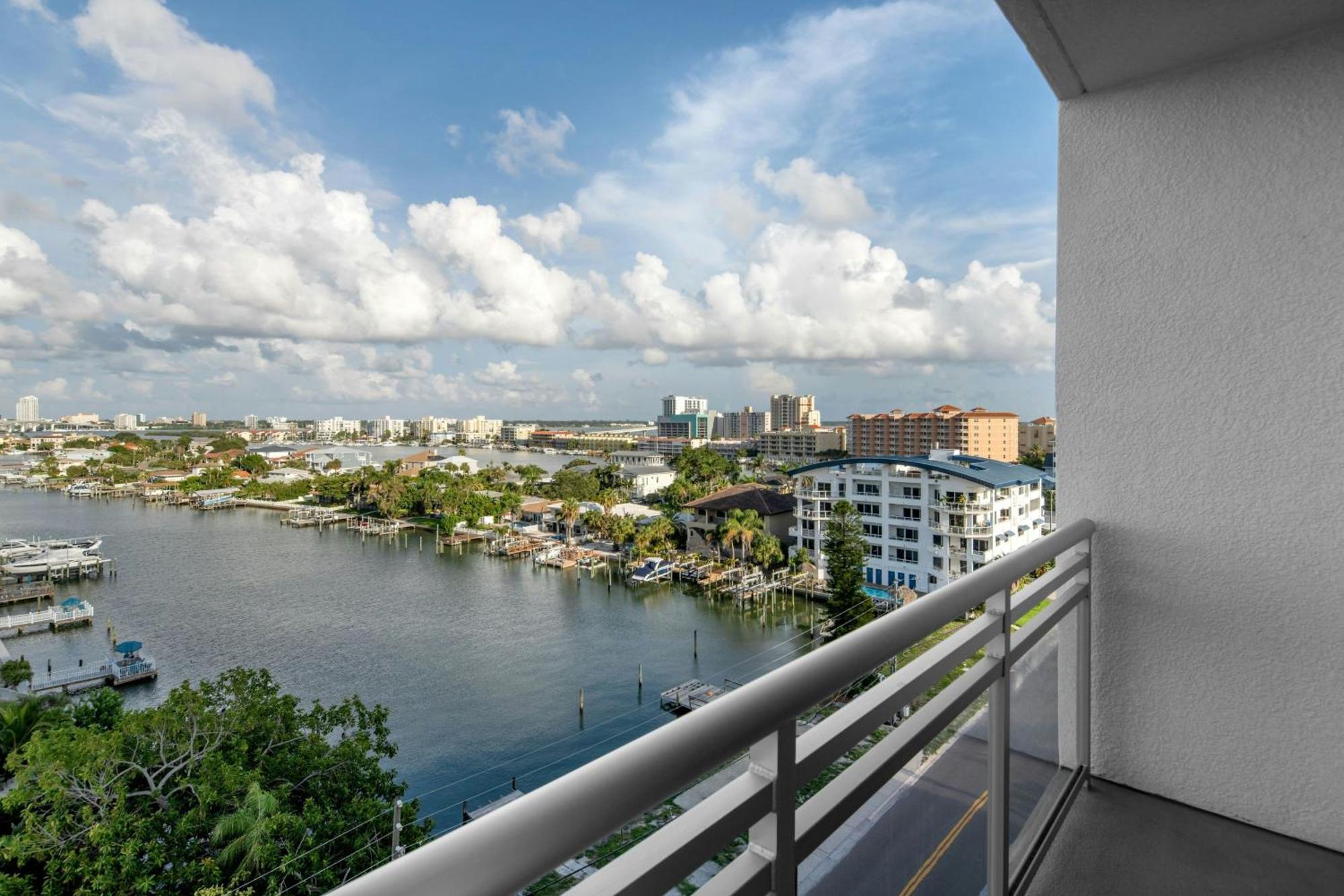 Ac Hotel By Marriott Clearwater Beach Exterior photo